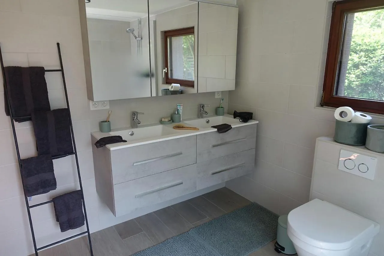 Lien'S Cottage Brugge